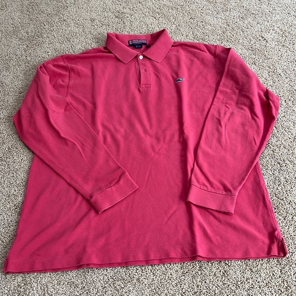 Vineyard vines large mens long sleeve tee.